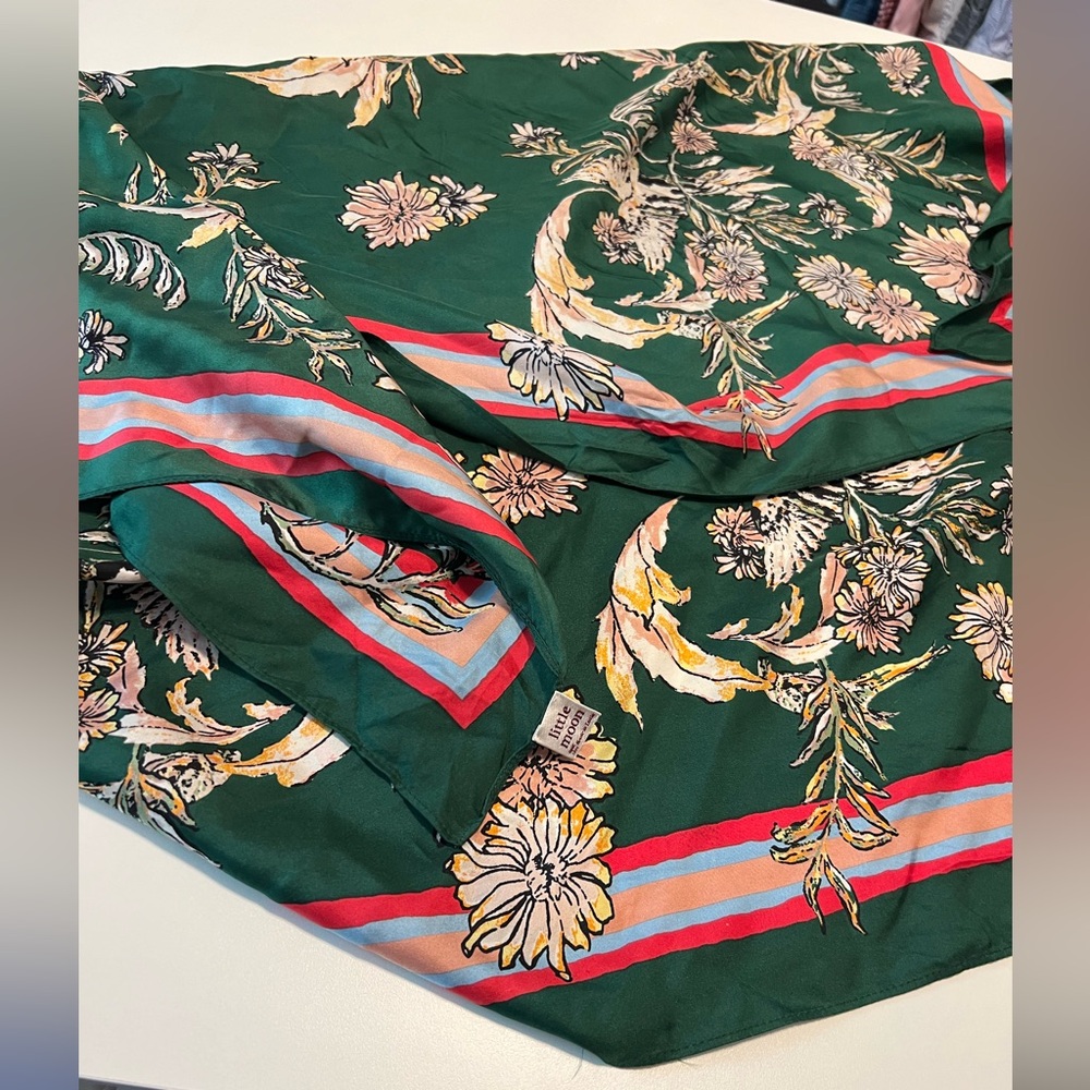 Little Moon Wrap